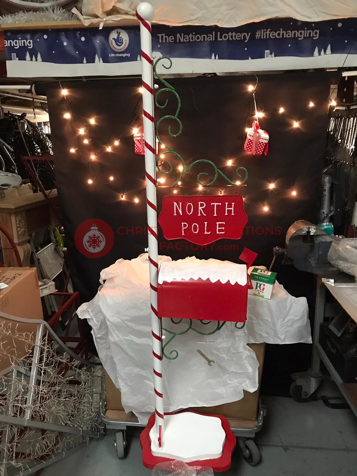 184cm North Pole Mail Box