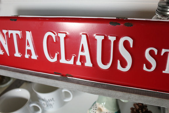 56cm Santa Claus St Sign