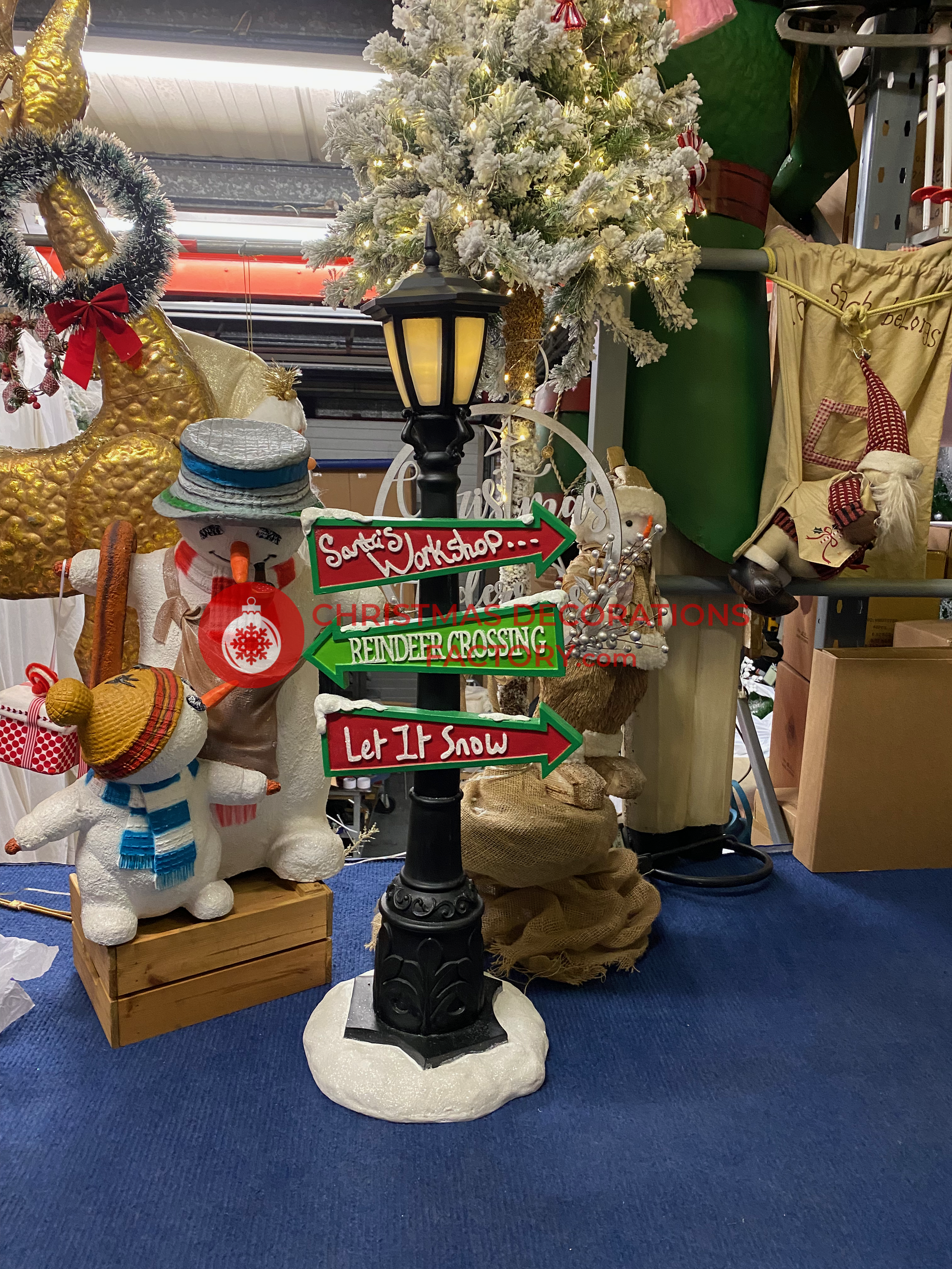 105cm Santa Black Lantern Lamp Post