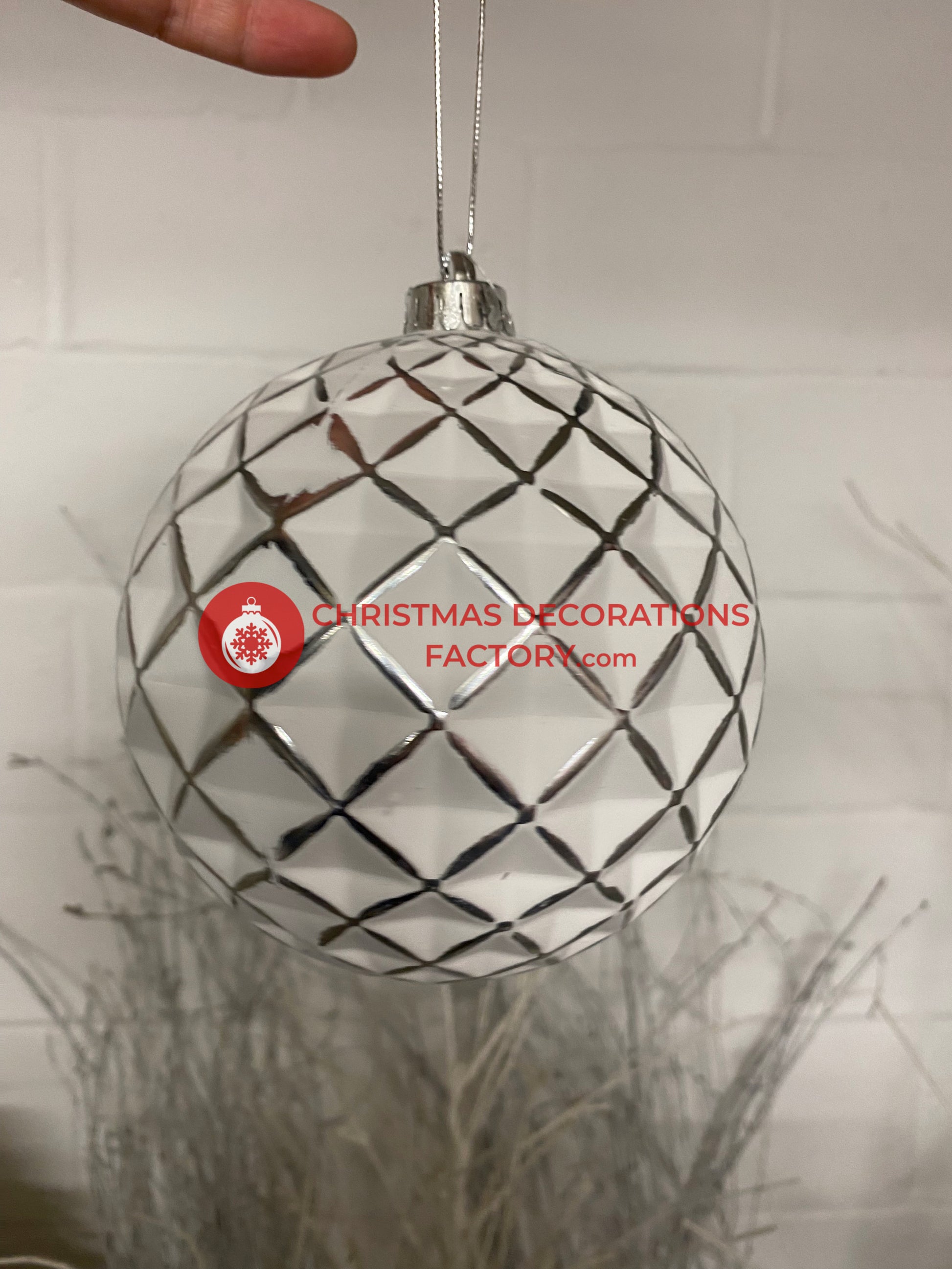 15cm Checked Silver and White Bauble