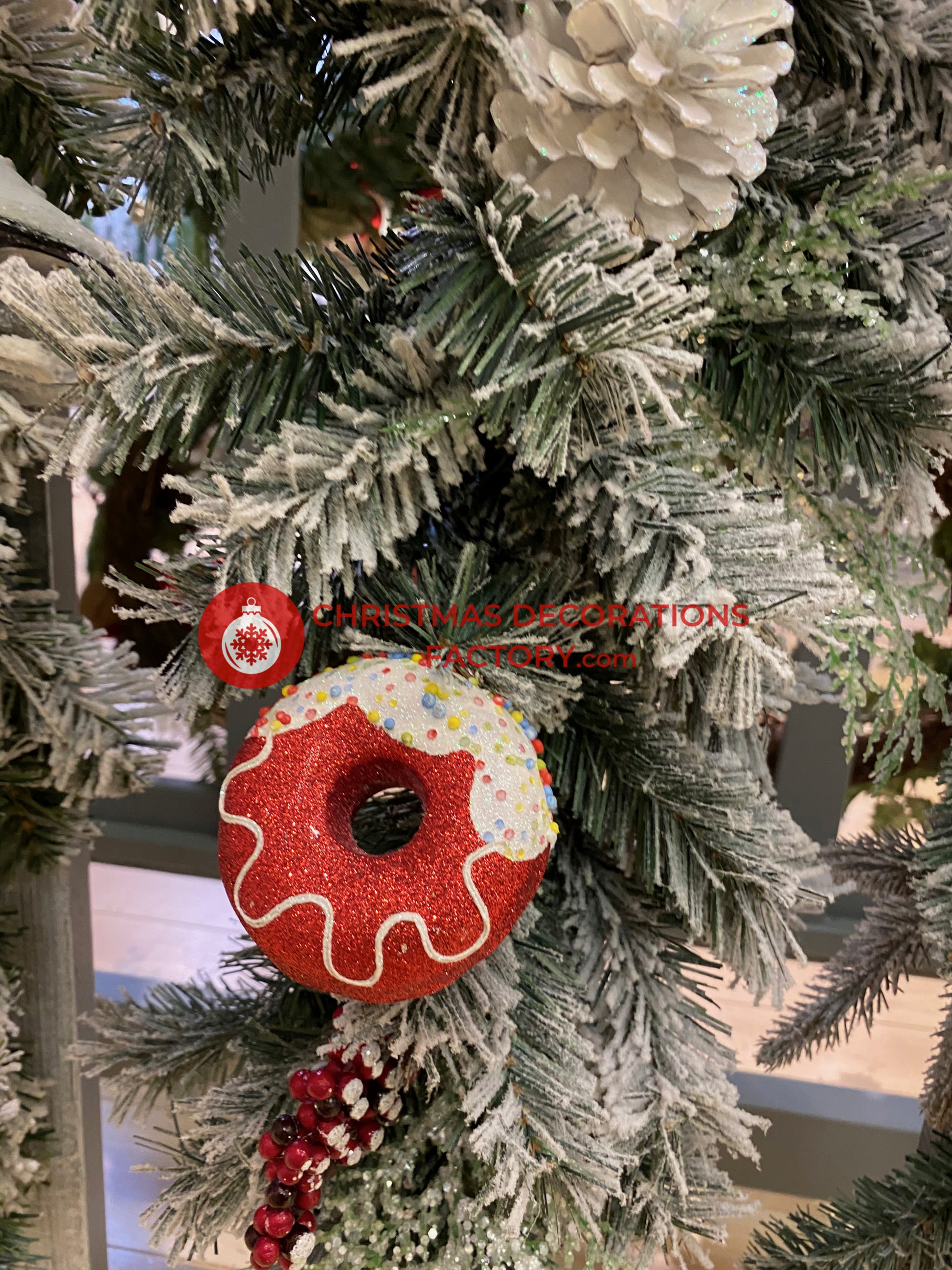 180cm Candy Cane Doughnut Garland